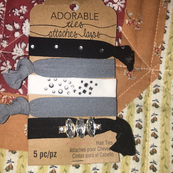 Hair ties - Picture 1 of 7